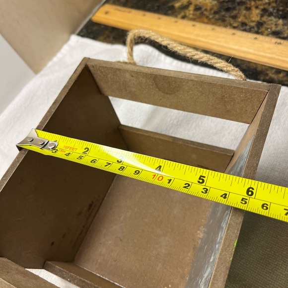 Apple Orchard home decor wooden boxes with Rope handles 7 x 6 x 4 inches, EUC - Picture 9 of 10